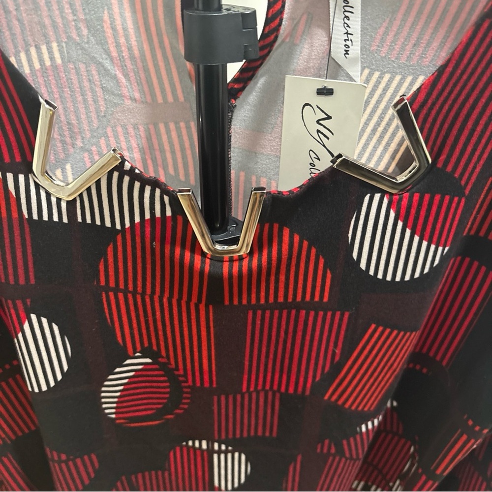 NY Collection Red, Black & White Geometric V-Neck Top with Silver Accent
